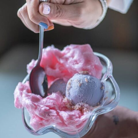 ECQTG HELADO DE VIOLETA